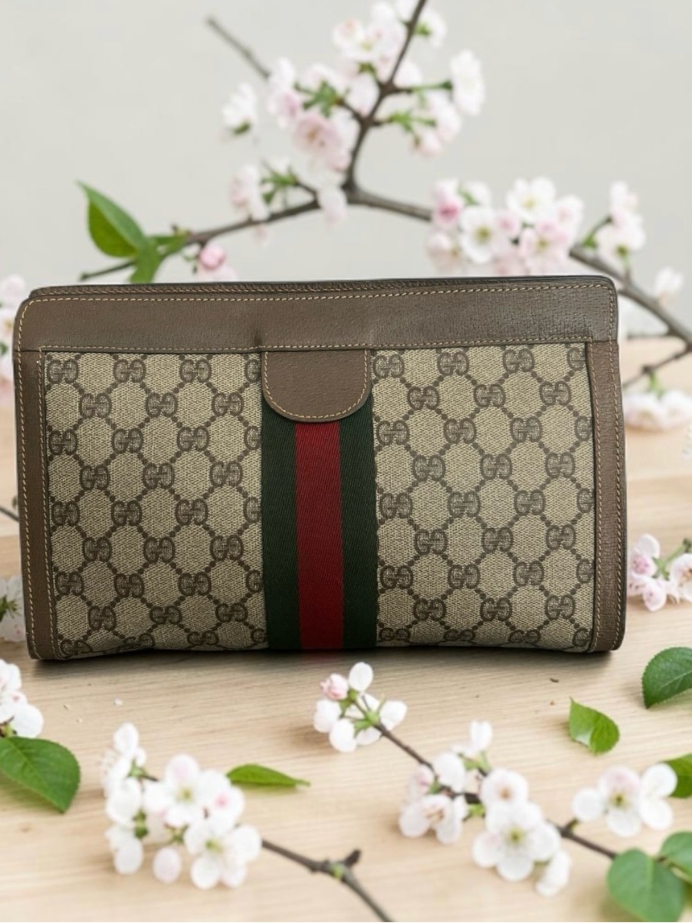 Gucci Sherry Line Beige/Brown Monogram Clutch/Crossbody Bag 11”x8”x3” - Picture 7 of 15